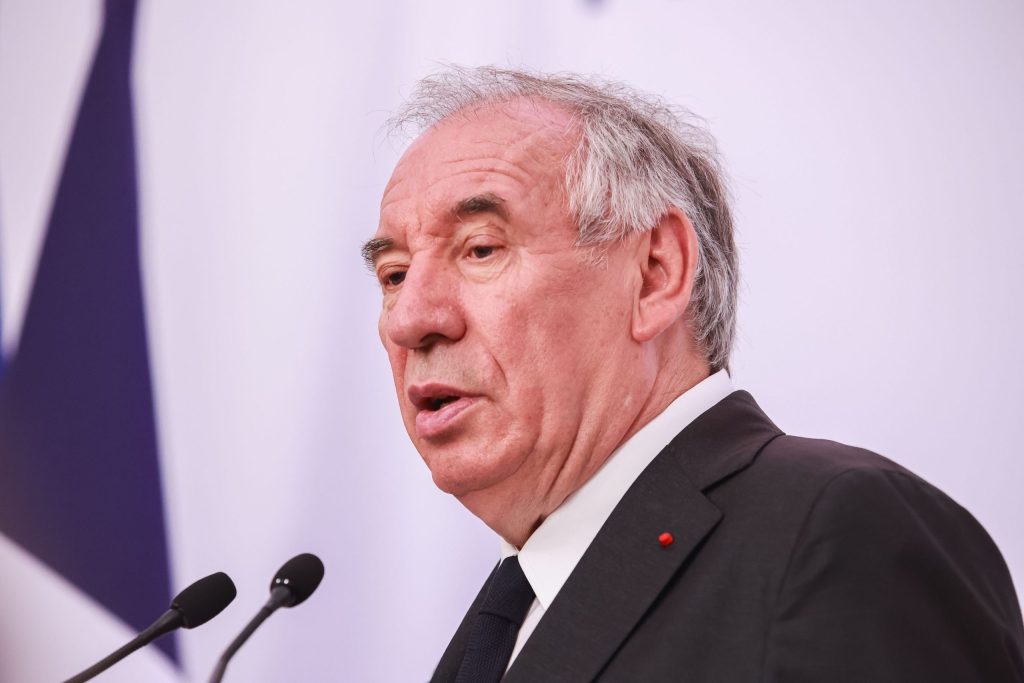 François Bayrou arrive sur YouTube avec FB Direct
