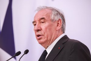 François Bayrou arrive sur YouTube avec FB Direct