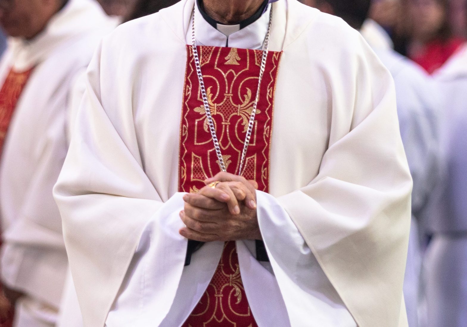 Opposition du CEF à la nomination d'un prêtre condamné pour viol sur mineur