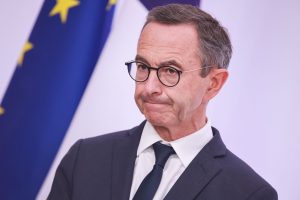 Retailleau verrouille aux journalistes l'accès aux zones de violences urbaines ?